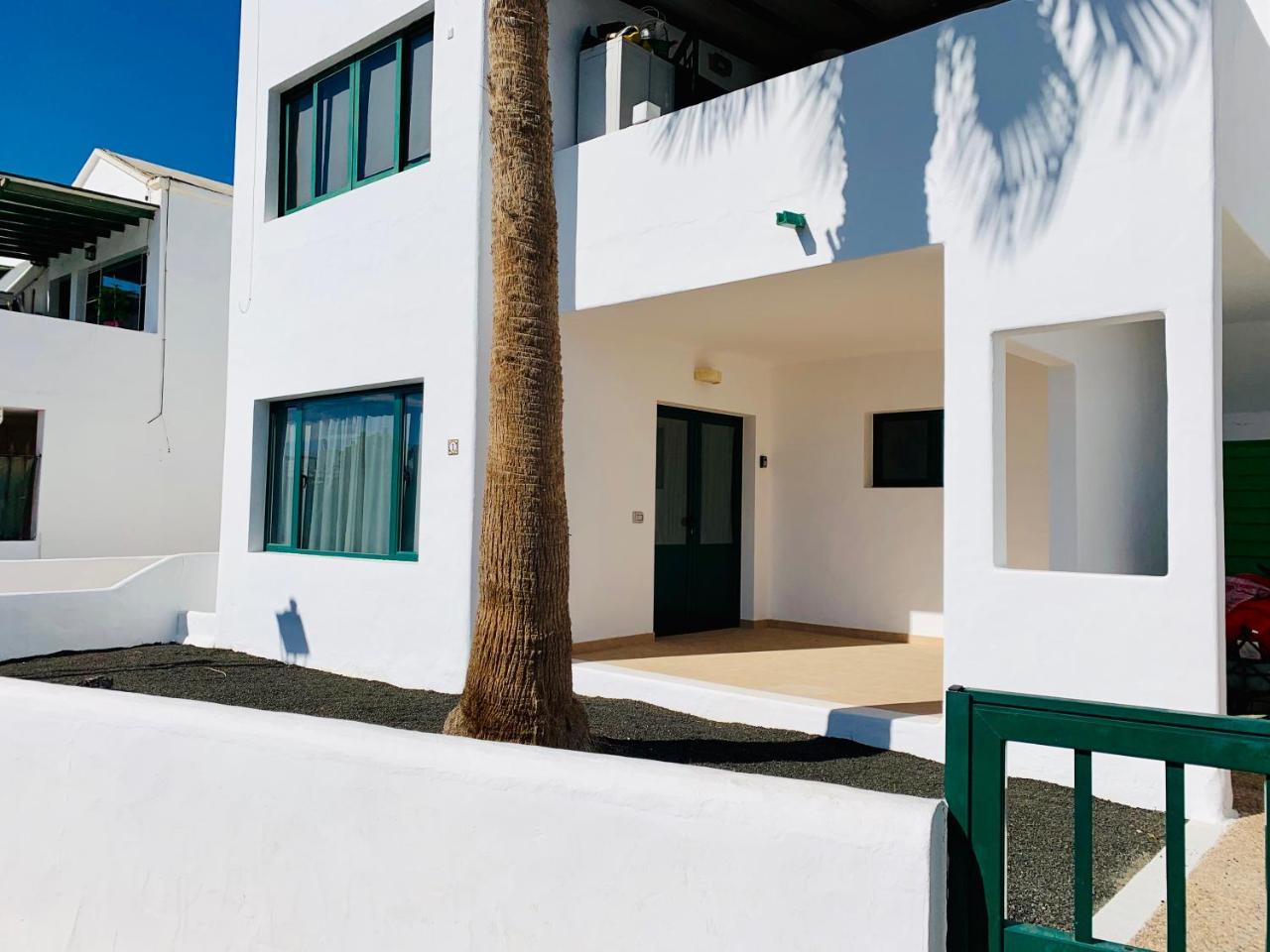 Apartamentos Zalabar Tías Екстериор снимка