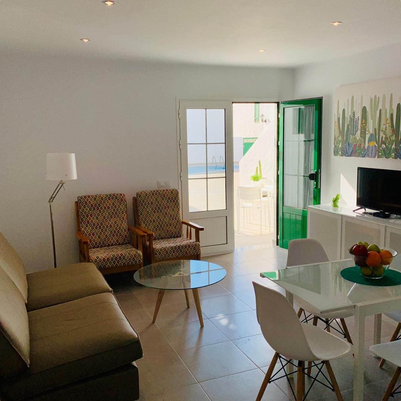 Apartamentos Zalabar Tías Екстериор снимка