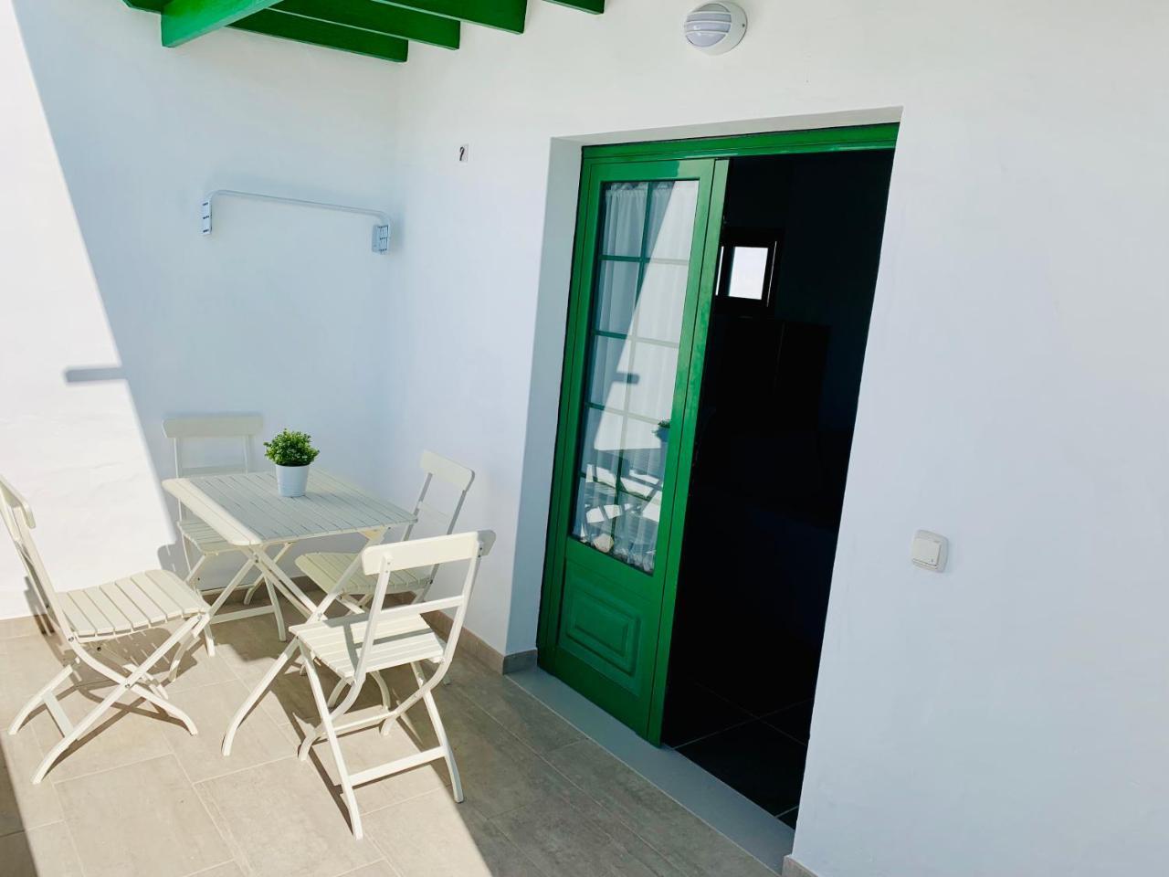 Apartamentos Zalabar Tías Екстериор снимка