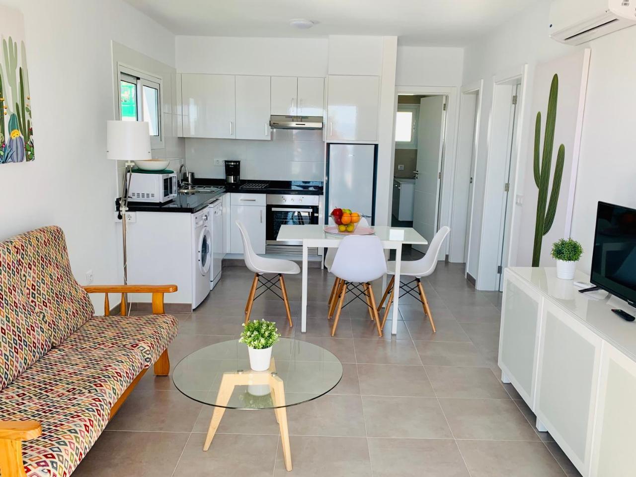 Apartamentos Zalabar Tías Екстериор снимка